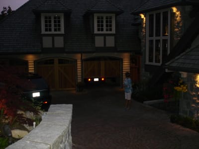 A-260 Drive and front door.JPG