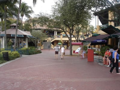 A 175 Riverwalk.JPG