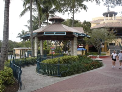 A 176 Riverwalk.JPG
