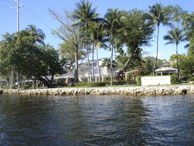 A 200 River House.JPG