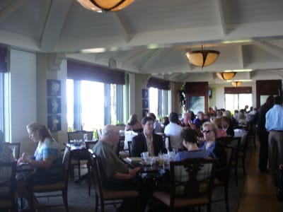 A 266 The Breakers Lunch.JPG