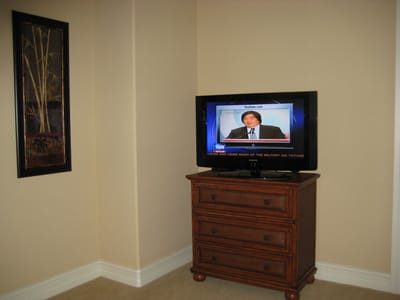 47 Study TV.JPG
