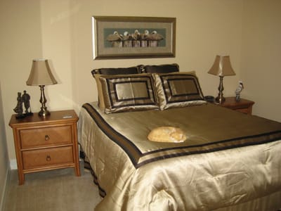 60 Bedroom 2.JPG