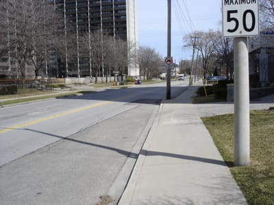 A-011 E on Ontario.JPG