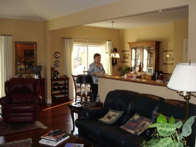 A122 Terry Jeannie visit 091117 .JPG