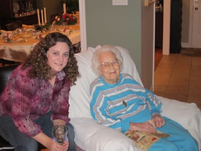 A007 Jen and Grammie.jpg