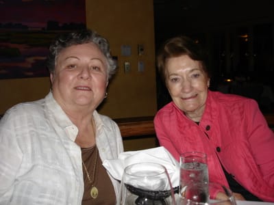 A030 Dinner Judy Betty.JPG