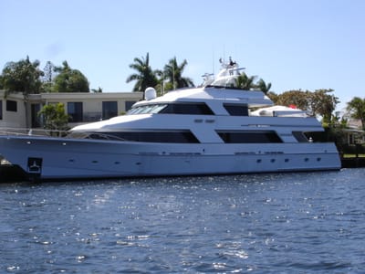 A165 Large Dinghy.JPG