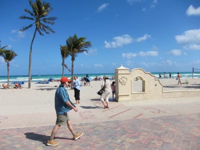 A018 wind on beach.jpg