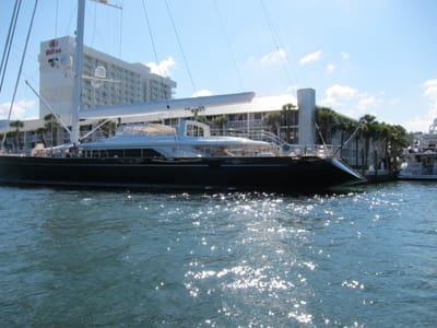 A030 Small sailboat 2.jpg
