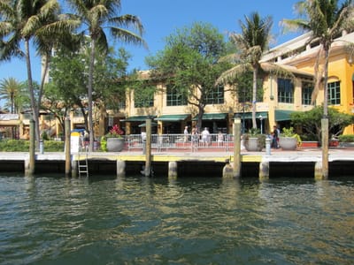 A068 Beside Briny Pub.jpg