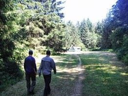 A004 Arived at head of trail after 6 hr bumpy ride.jpg