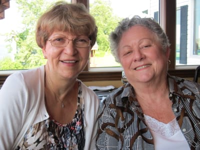 A002 Erika & Judy.JPG