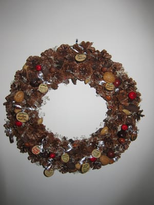 A028 Gam's Xmas Wreath.JPG