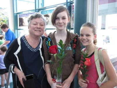 A081 Grandma and her two ballerinas.jpg