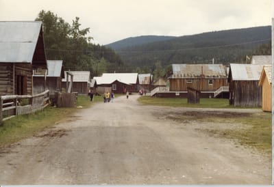 img081.jpg