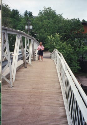 img108.jpg