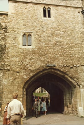 img052.jpg