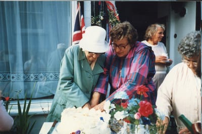 img408.jpg