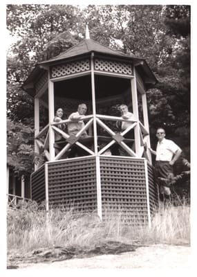 A005 Norcliffe gazebo 1957.jpg